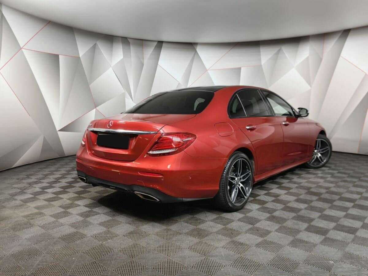 Купить Mercedes-Benz E-Класс, 2016, 100 122 км.. Фото: #1