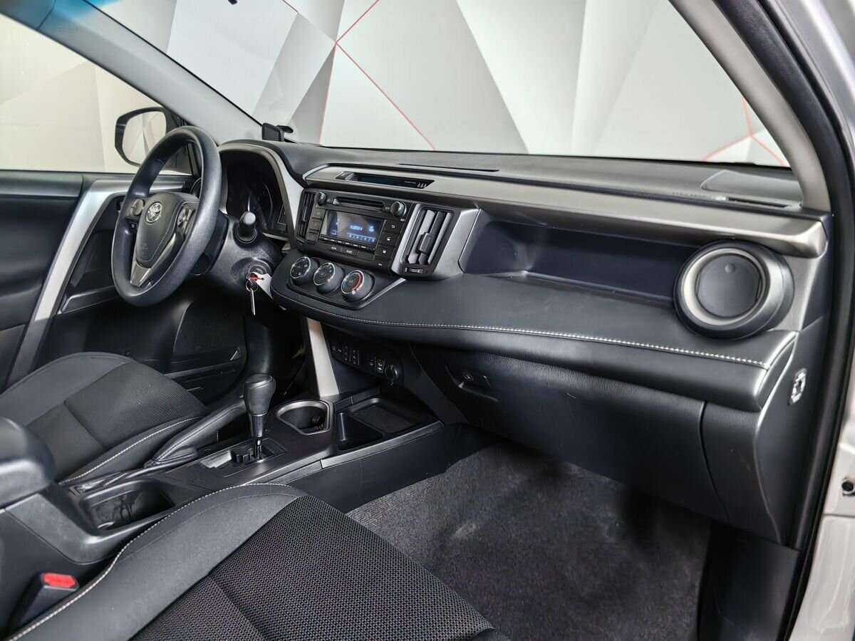 Купить Тойота Рав4, 2016, 177 936 км.. Фото: #7