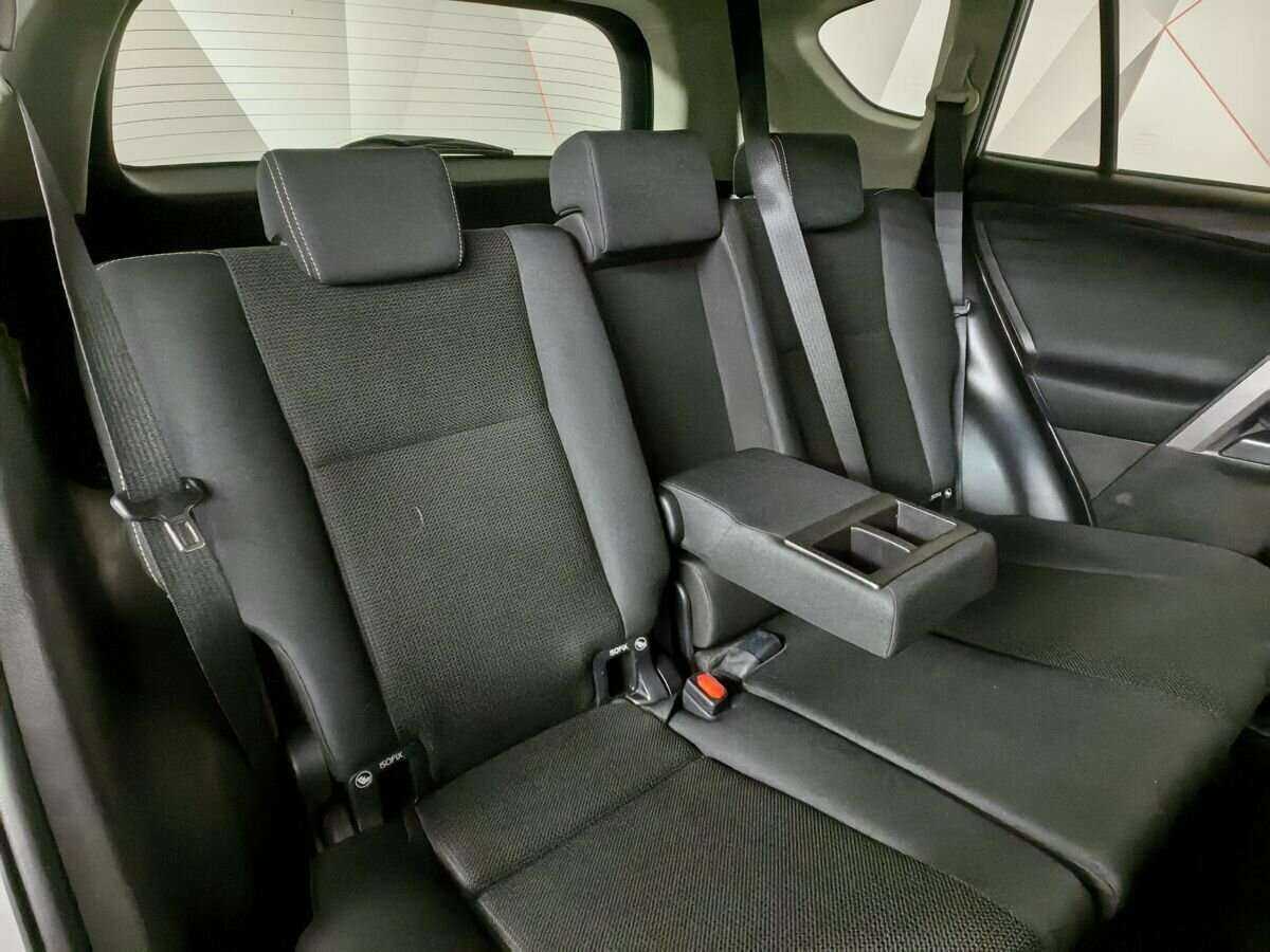 Купить Тойота Рав4, 2016, 177 936 км.. Фото: #11