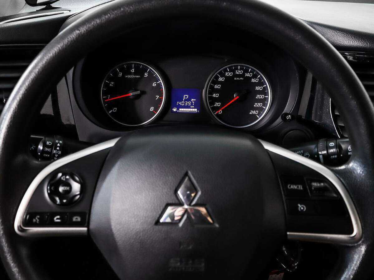 Купить Mitsubishi Outlander, 2016, 140 397 км.. Фото: #16