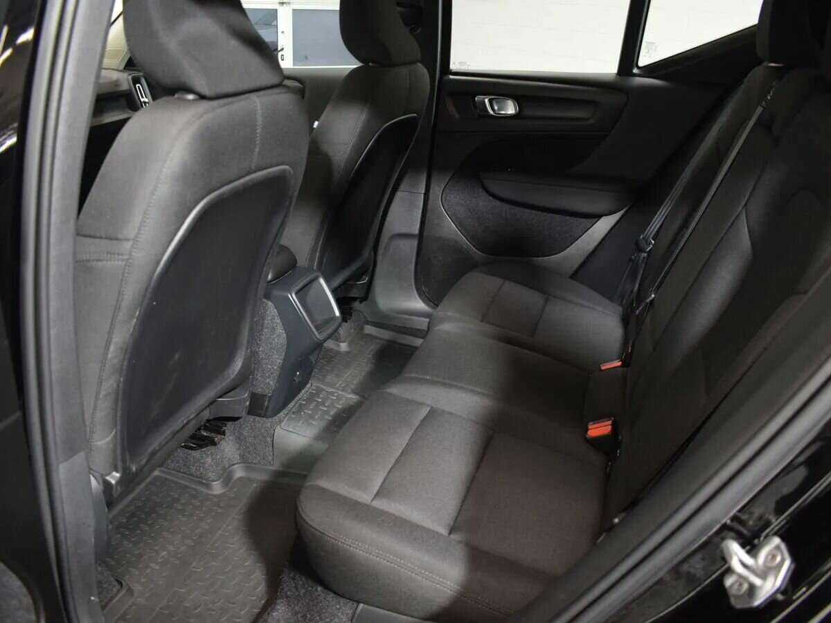 Купить Volvo XC40, 2019, 50 001 км.. Фото: #9