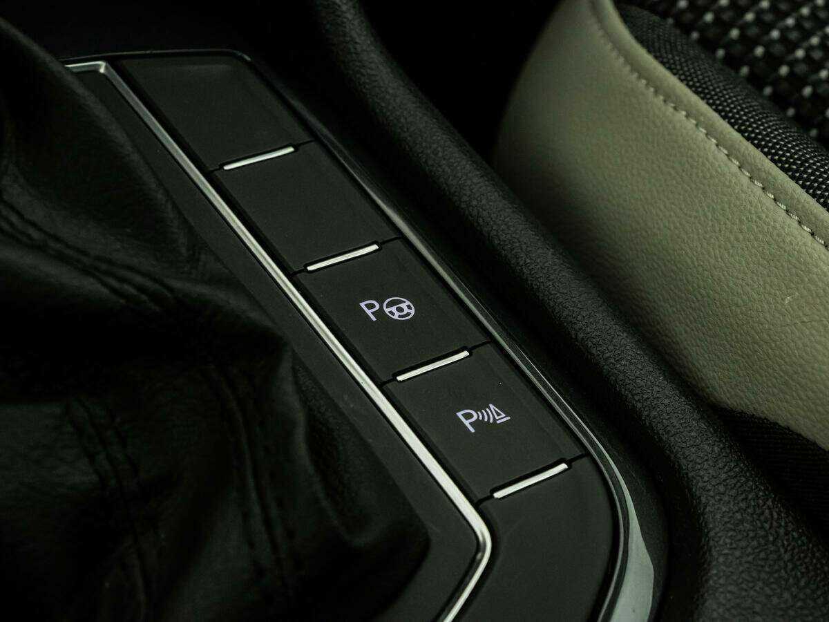 Купить Volkswagen Tiguan, 2020, 88 056 км.. Фото: #17