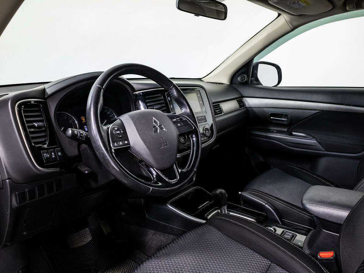 Купить Mitsubishi Outlander, 2018, 135 355 км.. Фото: #10