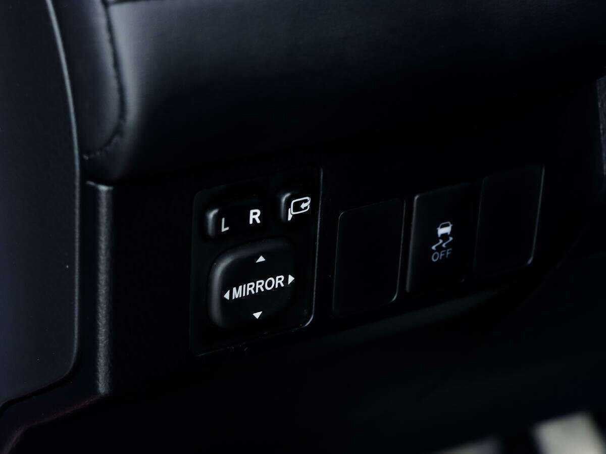 Купить Тойота Рав4, 2015, 57 600 км.. Фото: #13