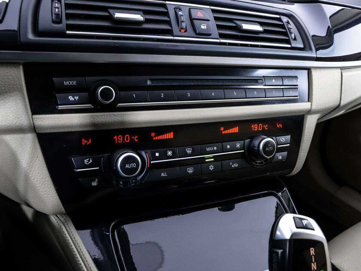 Купить BMW 5 серии, 2012, 190 000 км.. Фото: #17