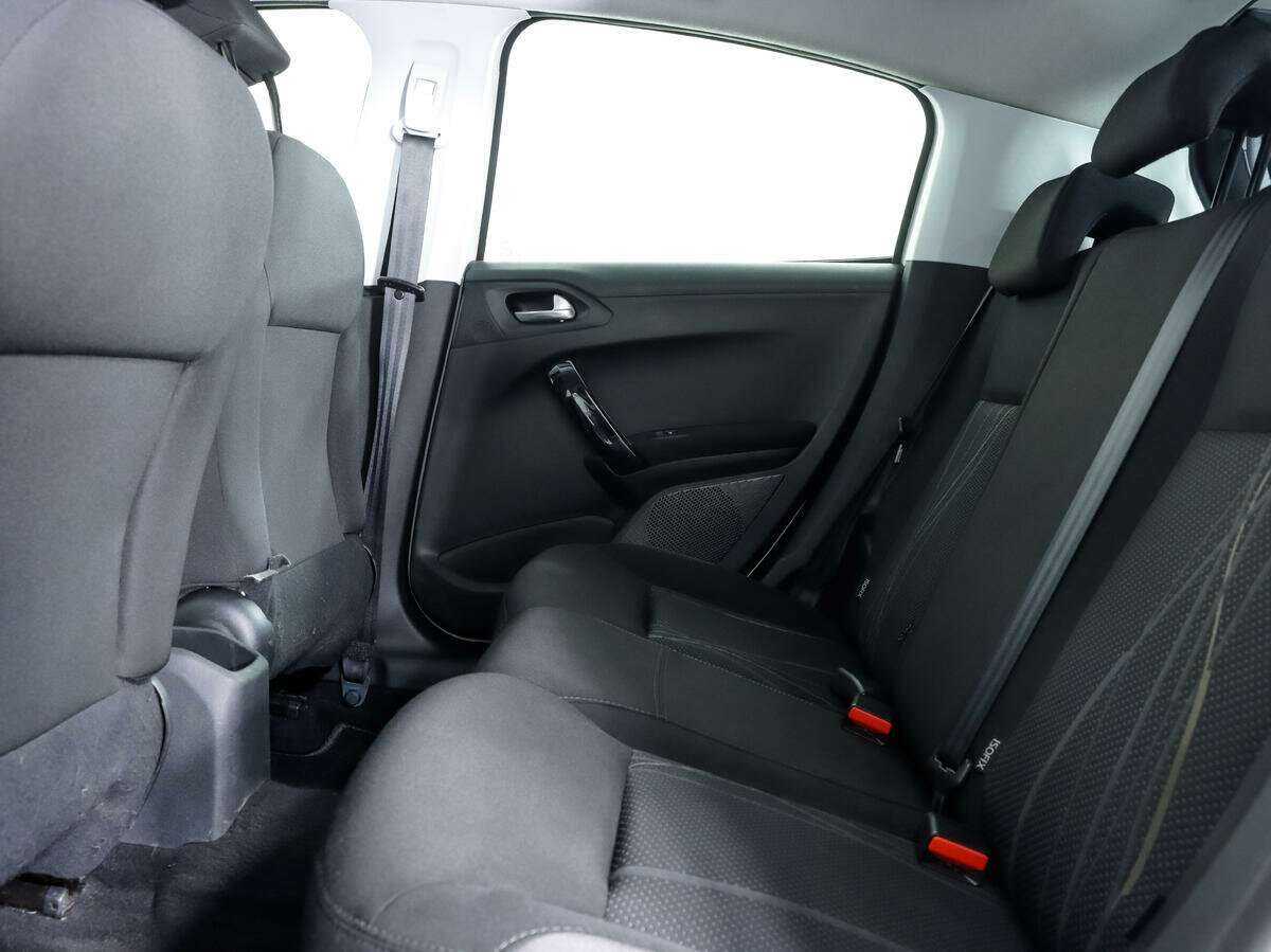 Купить Пежо 208, 2013, 90 441 км.. Фото: #10