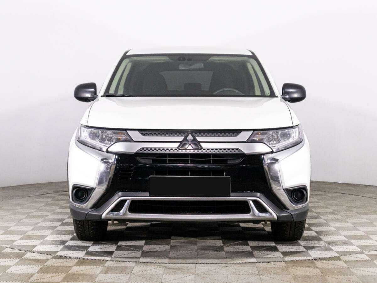Купить Mitsubishi Outlander, 2019, 60 290 км.. Фото: #1
