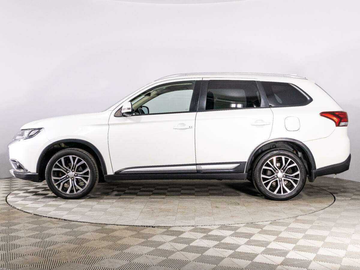 Купить Mitsubishi Outlander, 2017, 190 759 км.. Фото: #7