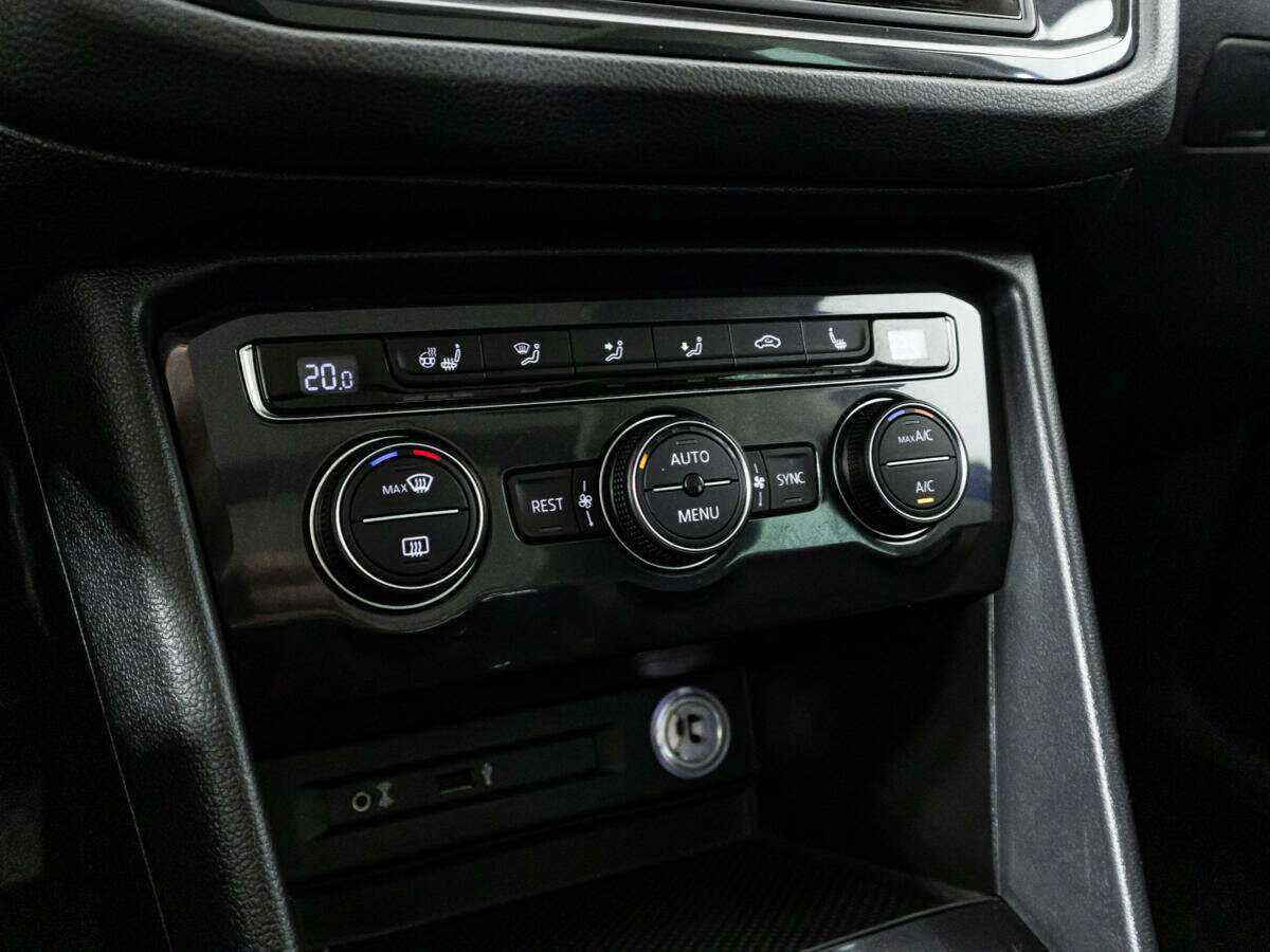 Купить Volkswagen Tiguan, 2017, 125 487 км.. Фото: #16