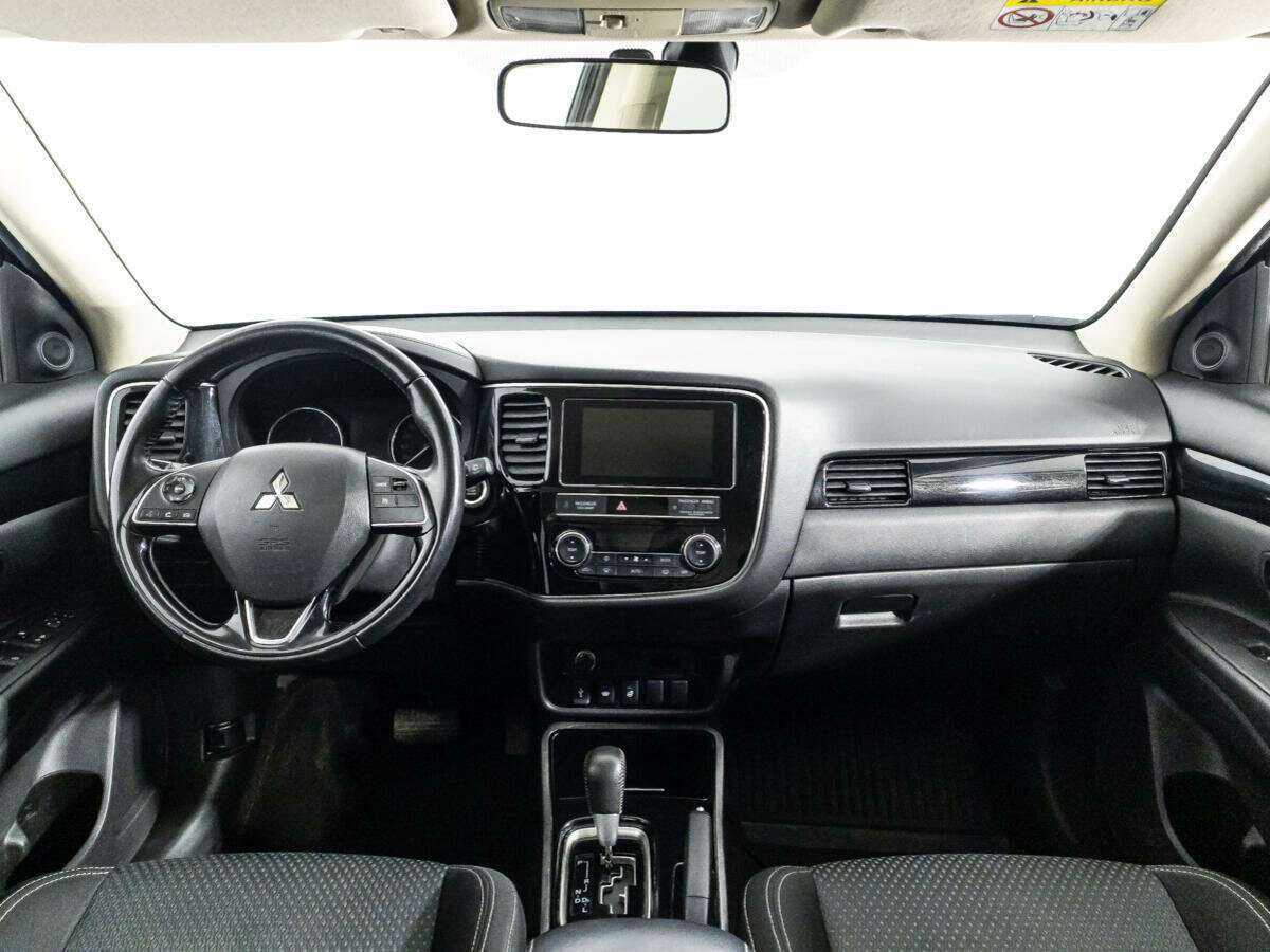 Купить Mitsubishi Outlander, 2020, 96 592 км.. Фото: #12