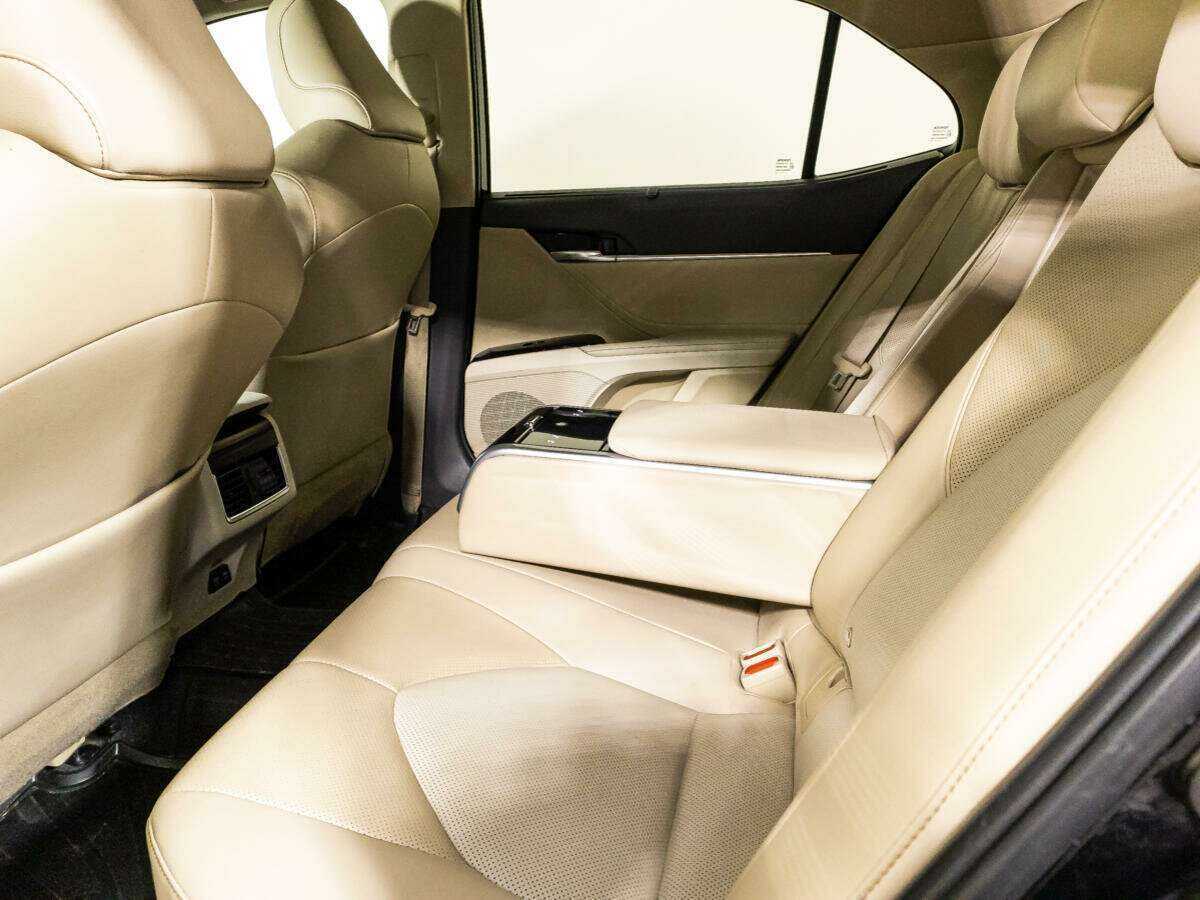 Купить Toyota Camry, 2018, 80 400 км.. Фото: #14