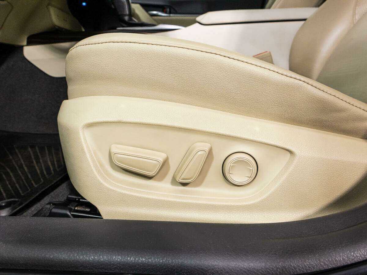 Купить Toyota Camry, 2018, 80 400 км.. Фото: #16