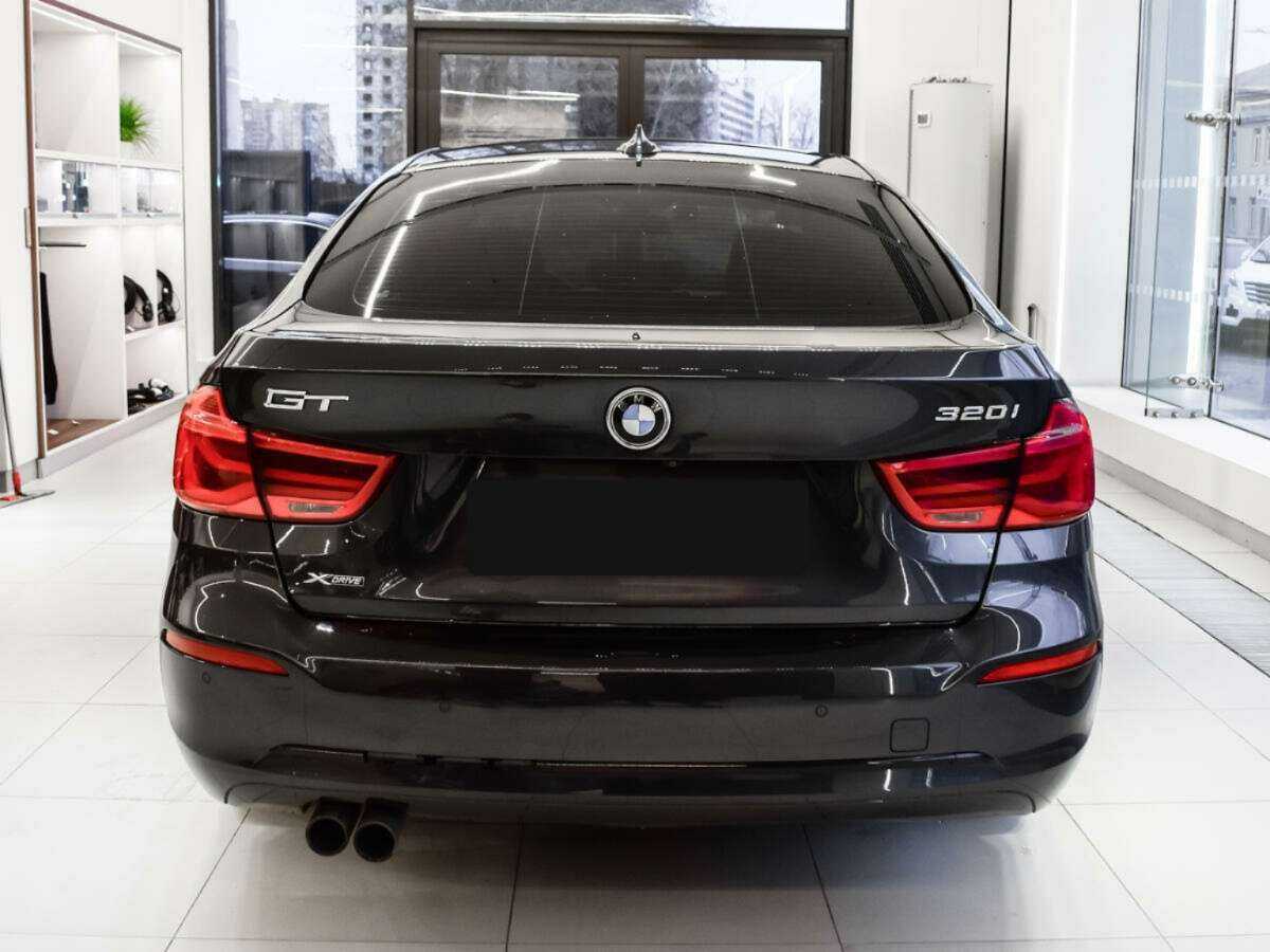 Купить BMW 3 серии, 2016, 96 016 км.. Фото: #2