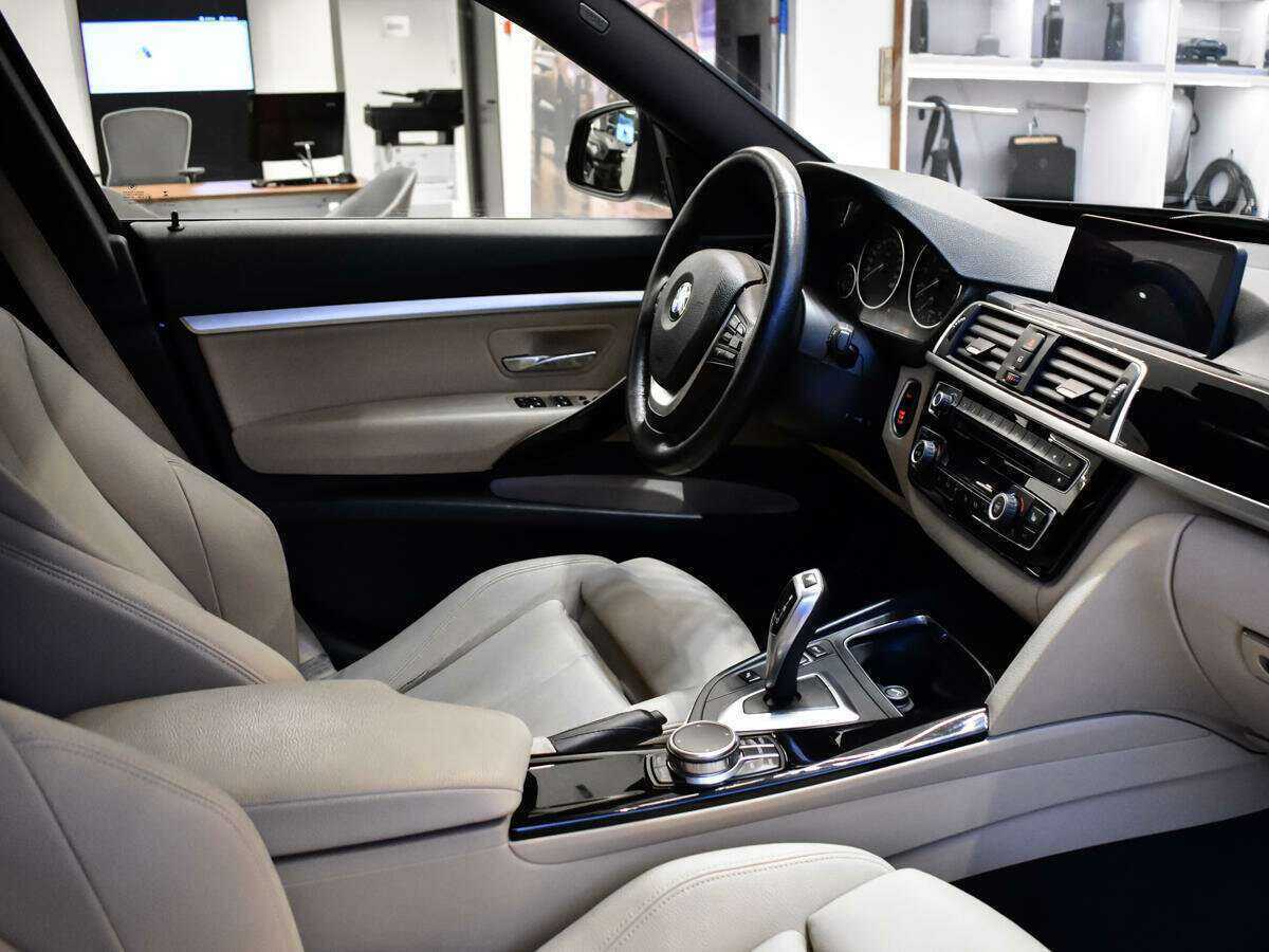 Купить BMW 3 серии, 2016, 96 016 км.. Фото: #4