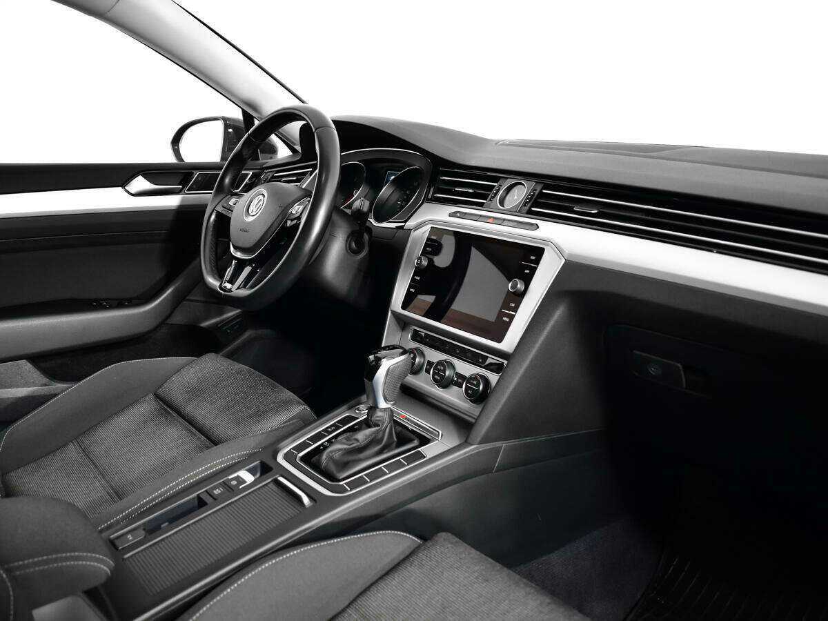 Купить Volkswagen Passat, 2018, 134 790 км.. Фото: #8