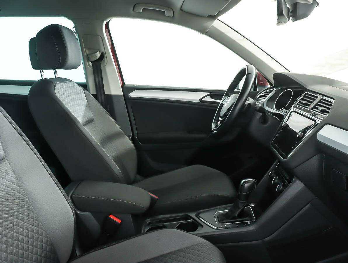 Купить Volkswagen Tiguan, 2019, 80 463 км.. Фото: #7