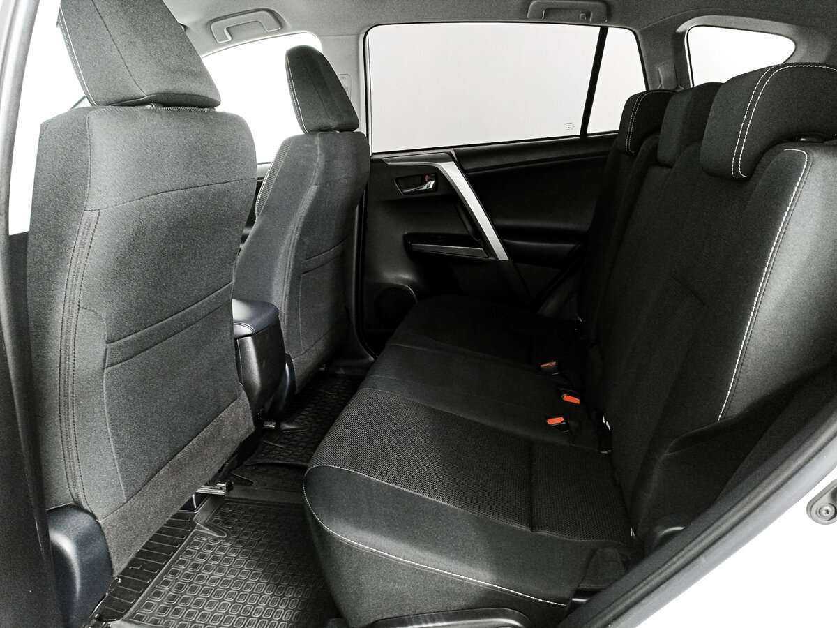 Купить Toyota RAV4, 2019, 89 402 км.. Фото: #9