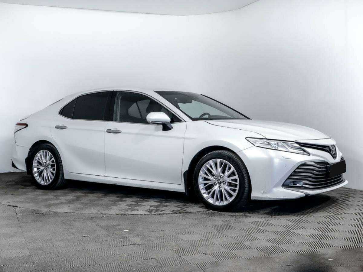 Купить Toyota Camry, 2018, 158 703 км.. Фото: #2