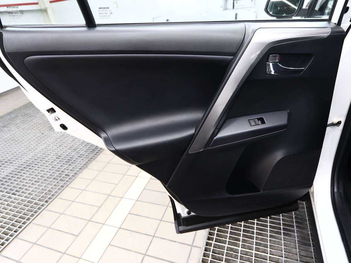 Купить Тойота Рав4, 2017, 143 000 км.. Фото: #17