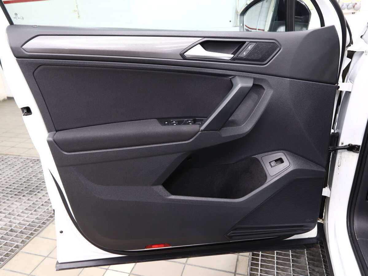 Купить Volkswagen Tiguan, 2019, 81 000 км.. Фото: #7