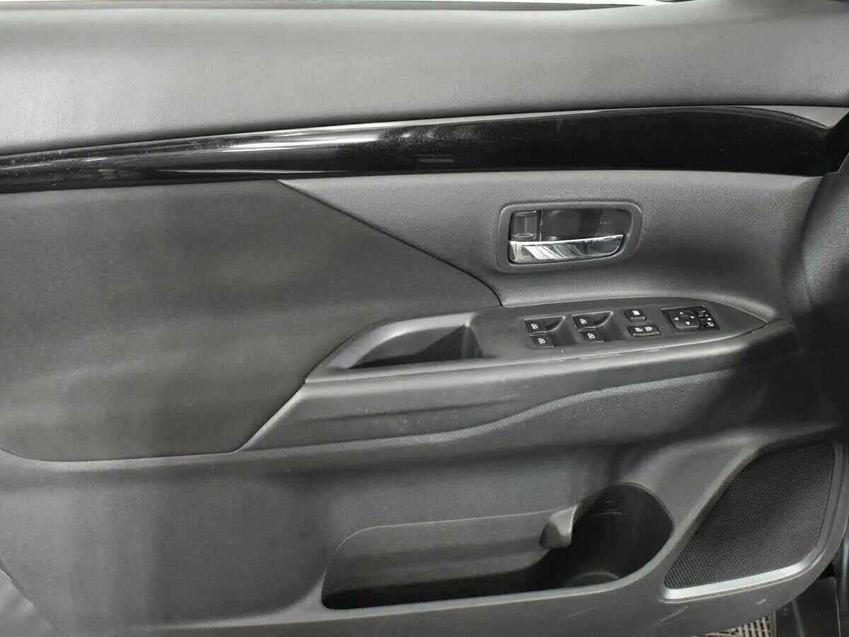 Купить Mitsubishi Outlander, 2019, 108 264 км.. Фото: #15