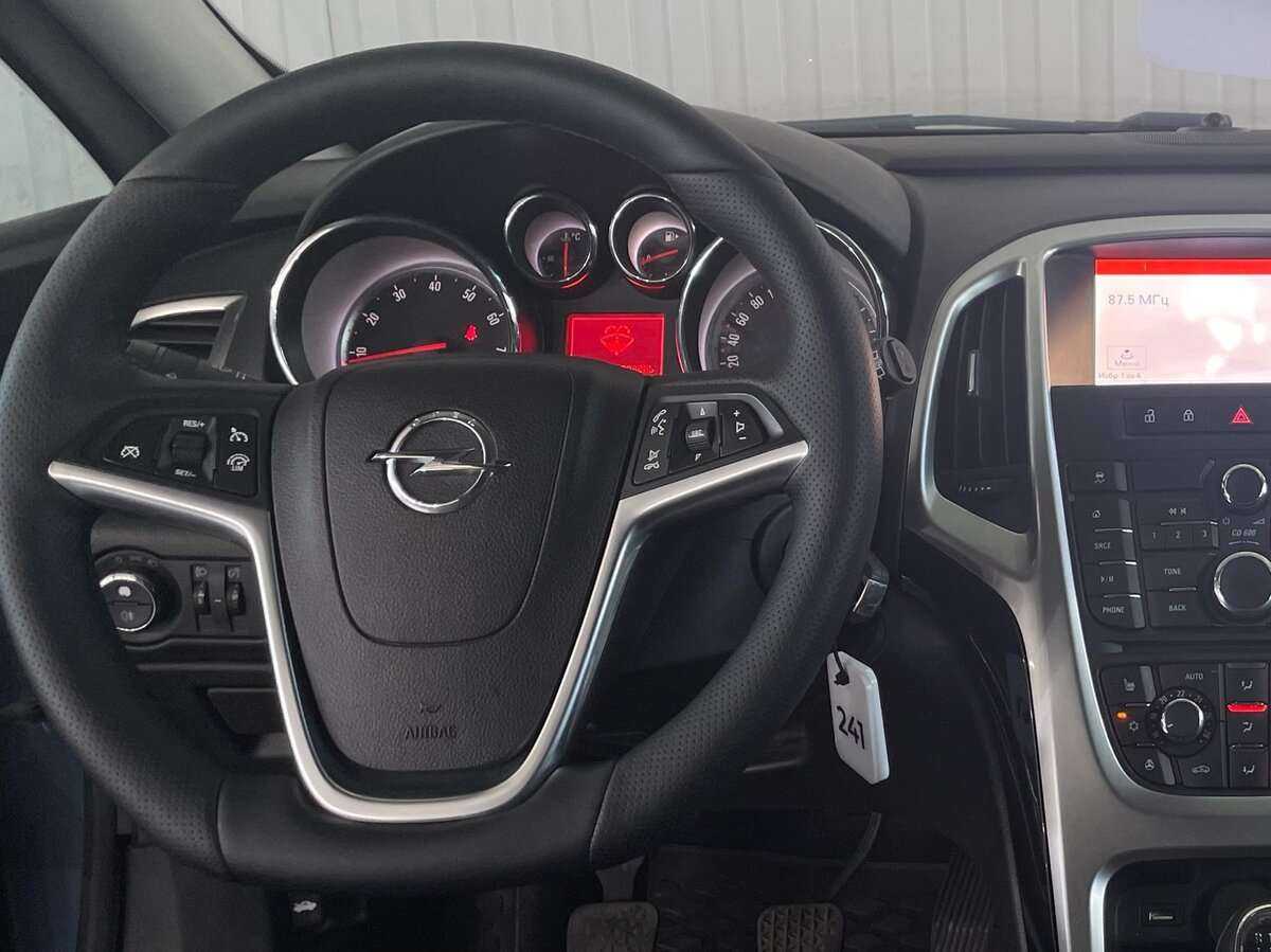 Купить Опель Астра, 2014, 148 770 км.. Фото: #9