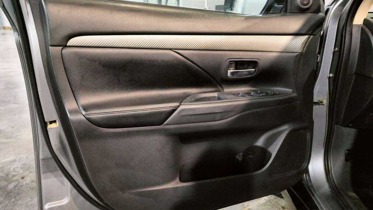 Купить Mitsubishi Outlander, 2012, 169 083 км.. Фото: #12