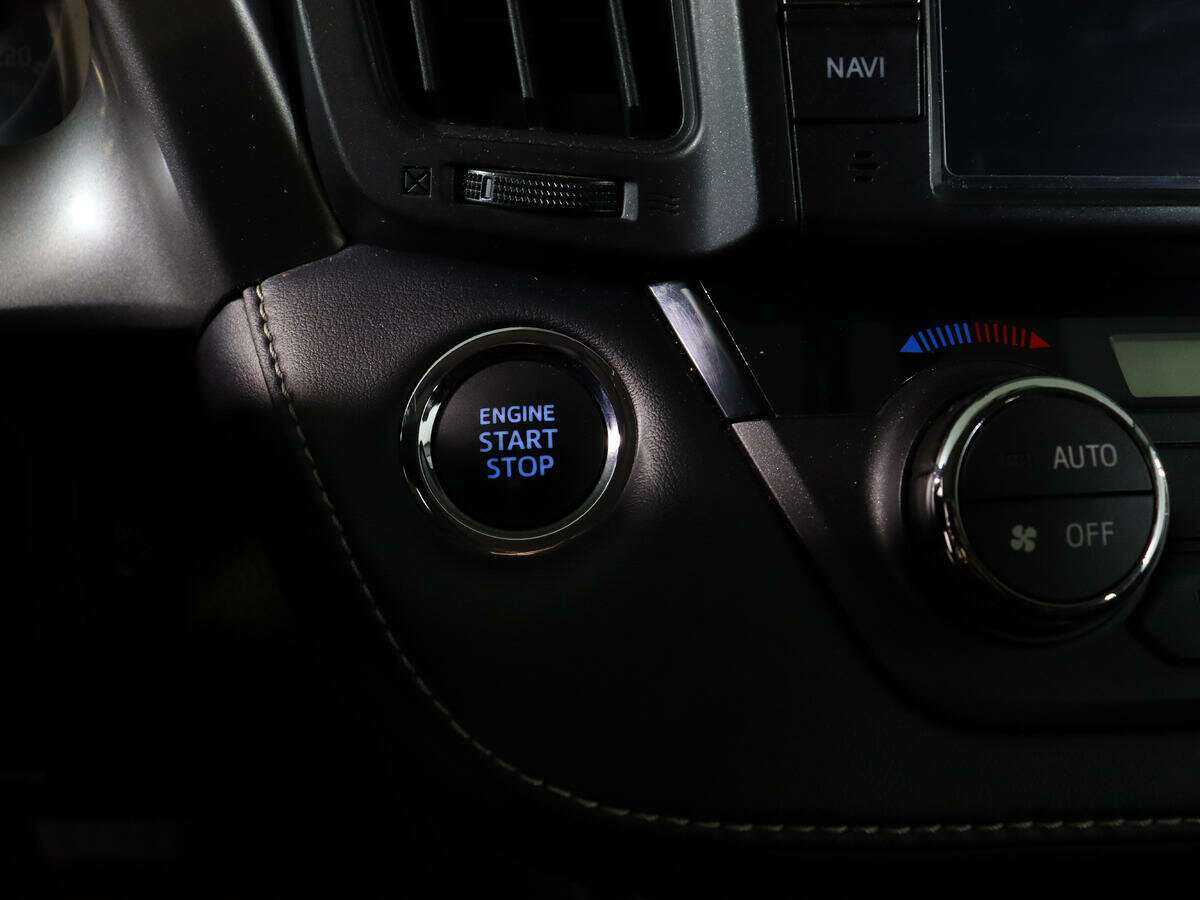 Купить Тойота Рав4, 2017, 141 211 км.. Фото: #18