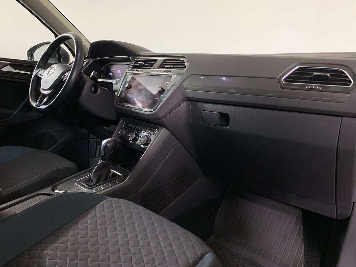 Купить Volkswagen Tiguan, 2020, 120 500 км.. Фото: #11