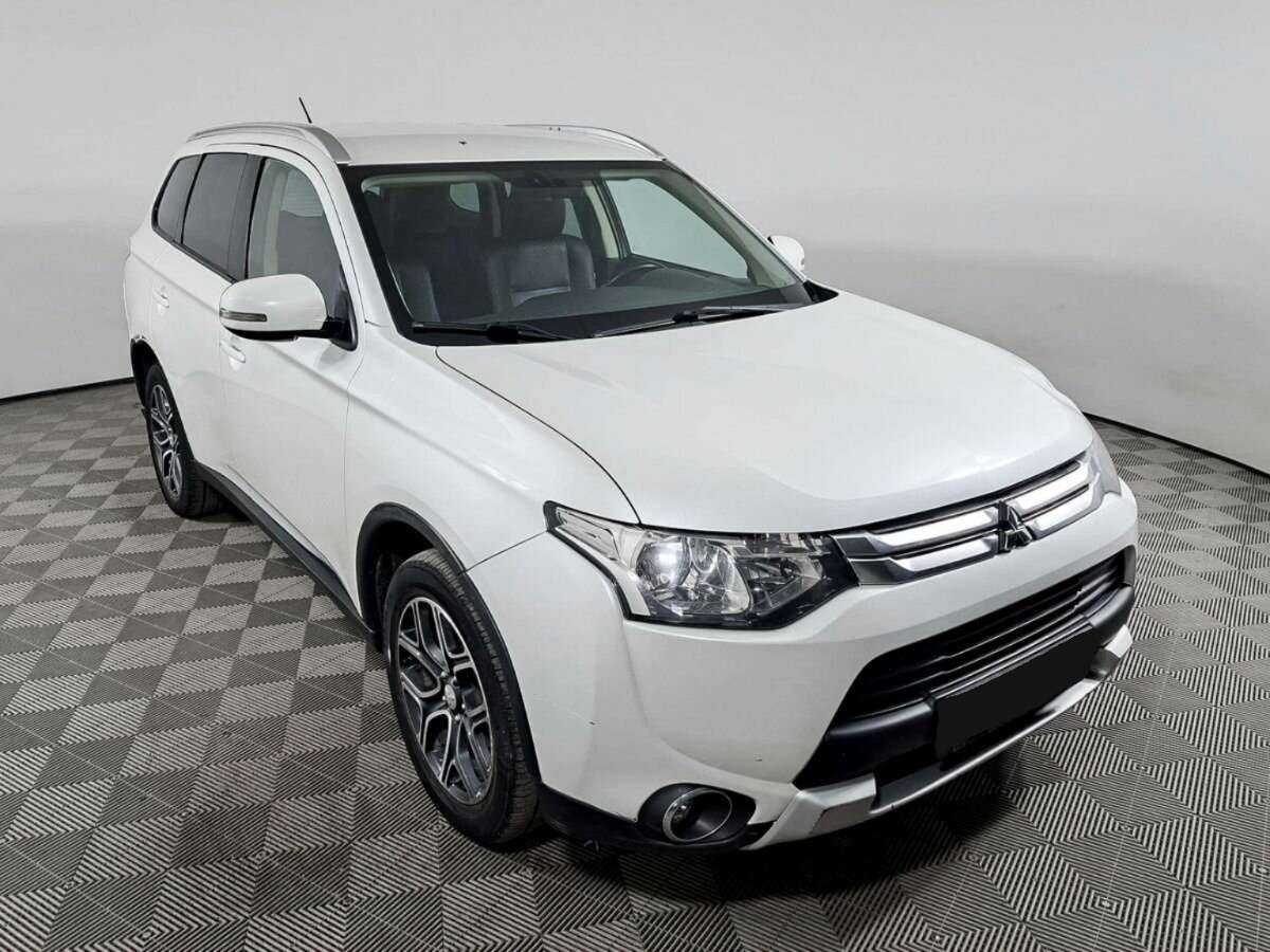 Купить Mitsubishi Outlander, 2014, 181 183 км.. Фото: #2