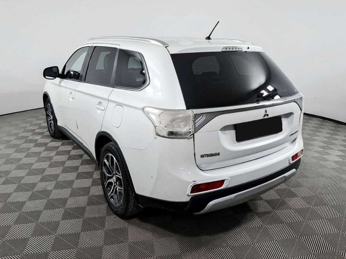 Купить Mitsubishi Outlander, 2014, 181 183 км.. Фото: #5