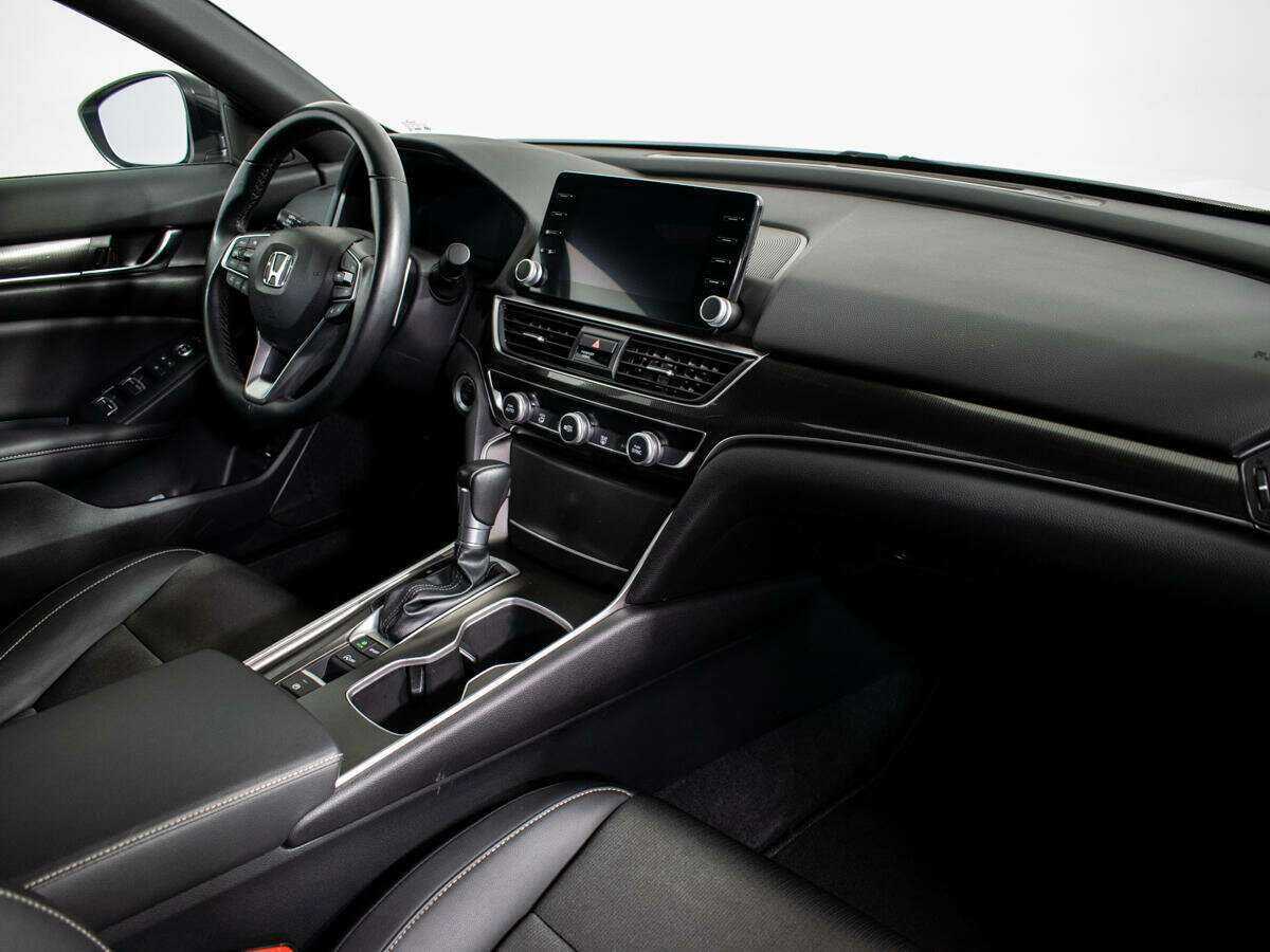 Купить Honda Accord, 2022, 13 564 км.. Фото: #6