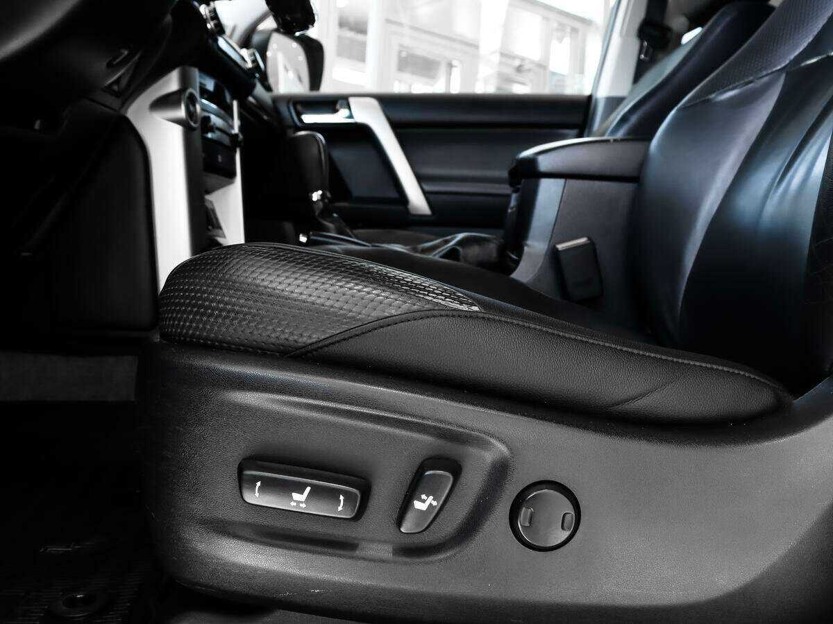 Купить Toyota Land Cruiser Prado, 2012, 332 223 км.. Фото: #9