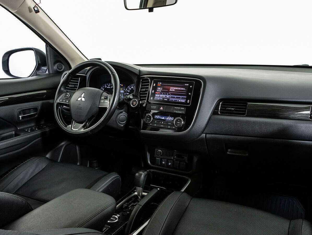 Купить Mitsubishi Outlander, 2018, 59 437 км.. Фото: #8