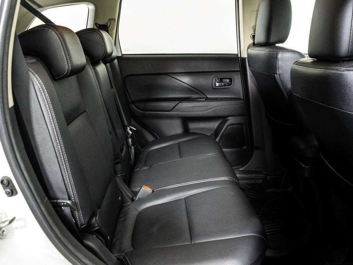 Купить Mitsubishi Outlander, 2018, 59 437 км.. Фото: #9
