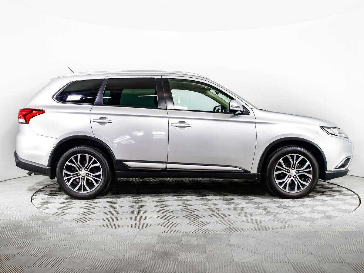 Купить Mitsubishi Outlander, 2016, 76 674 км.. Фото: #3