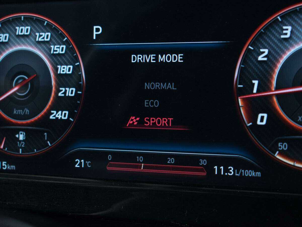 Купить Hyundai Elantra, 2023, 8 327 км.. Фото: #14