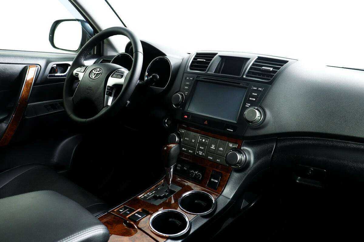 Купить Toyota Highlander, 2012, 175 338 км.. Фото: #8