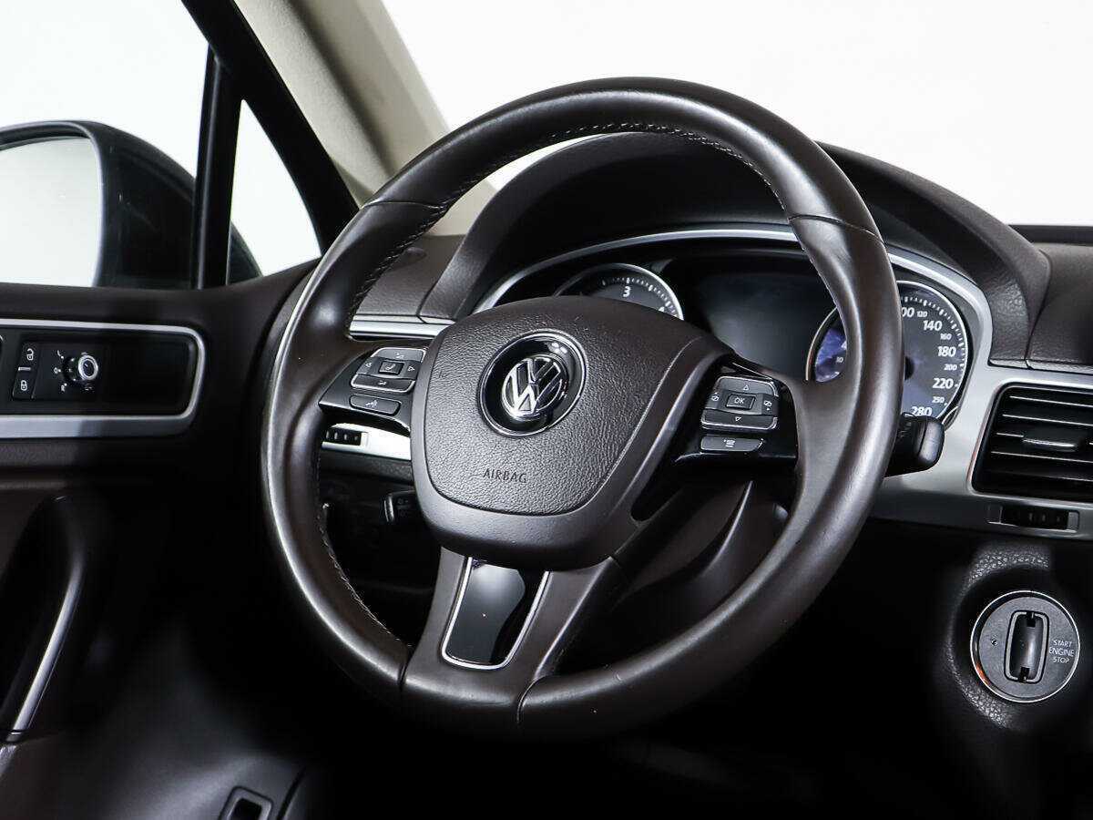 Купить Volkswagen Touareg, 2013, 117 893 км.. Фото: #14