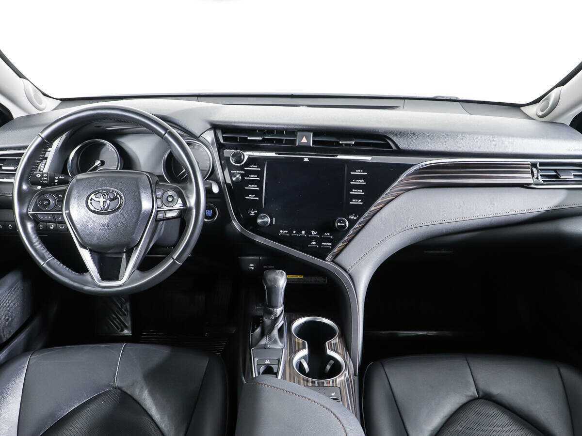 Купить Toyota Camry, 2018, 62 503 км.. Фото: #10