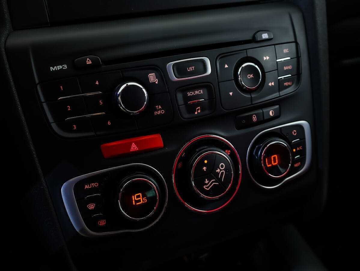 Купить Citroen C4, 2012, 128 835 км.. Фото: #13