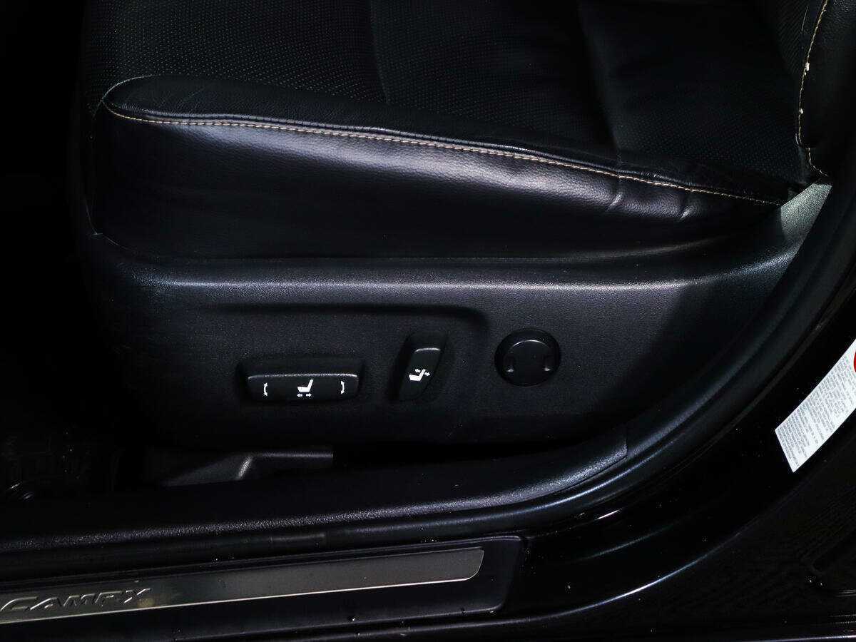 Купить Тойота Камри, 2018, 211 796 км.. Фото: #16