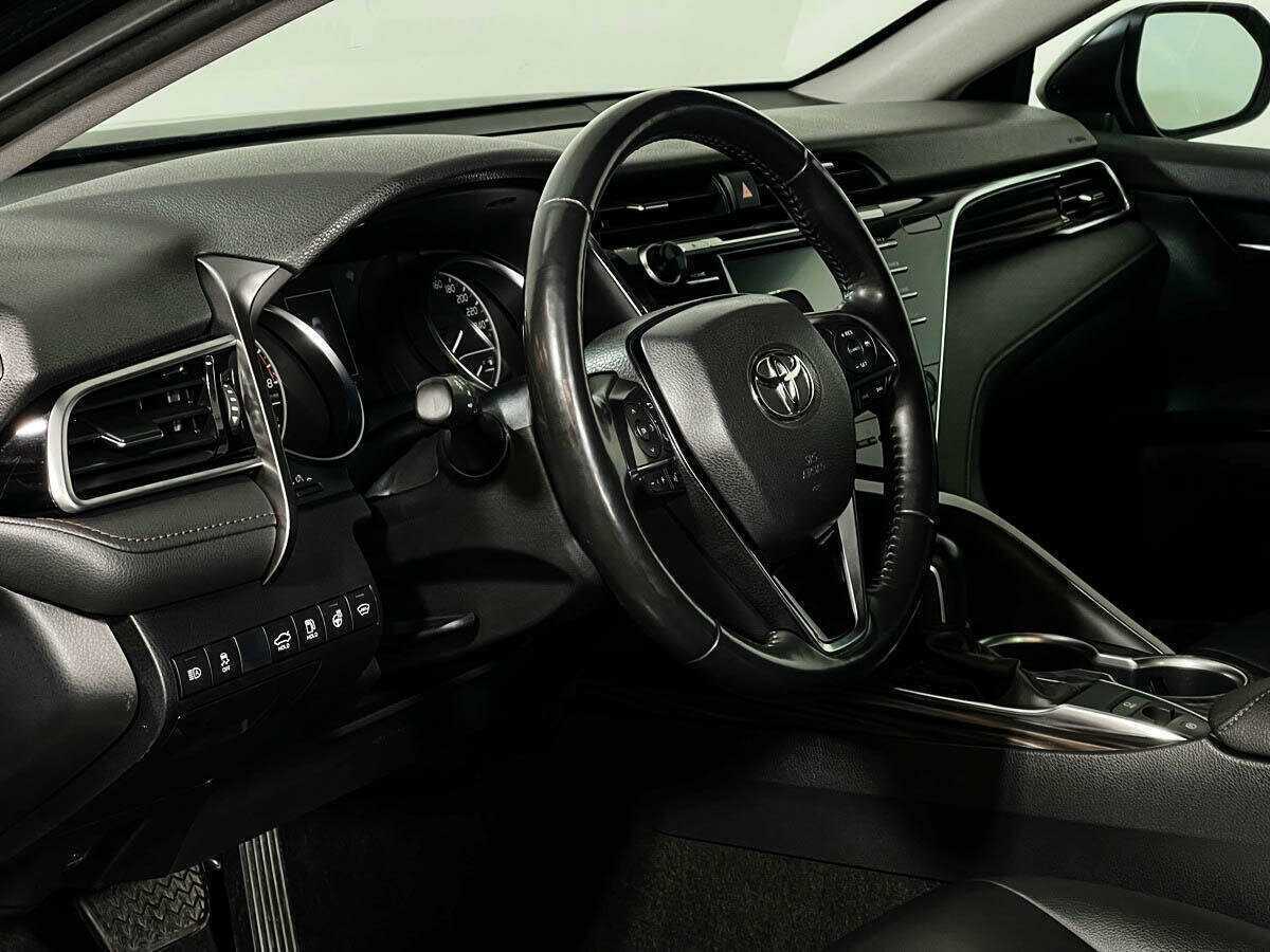 Купить Toyota Camry, 2020, 135 819 км.. Фото: #9