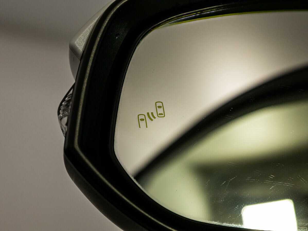 Купить Toyota RAV4, 2015, 68 190 км.. Фото: #23