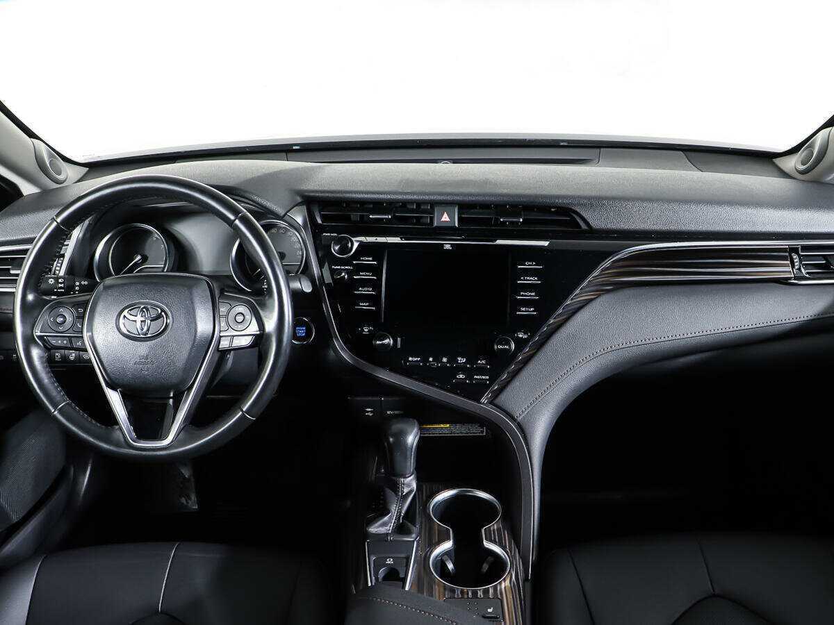 Купить Toyota Camry, 2019, 26 300 км.. Фото: #10