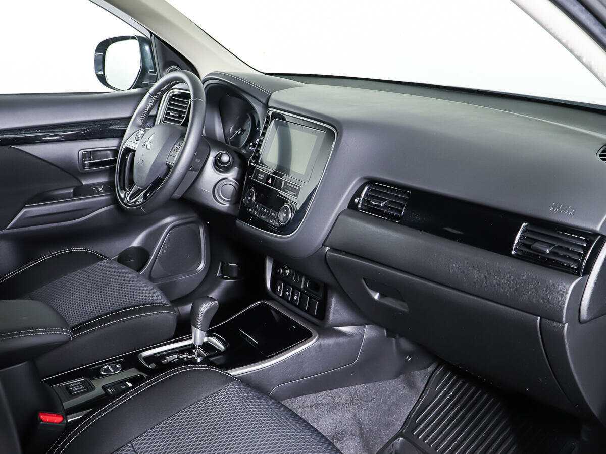 Купить Mitsubishi Outlander, 2020, 31 590 км.. Фото: #8