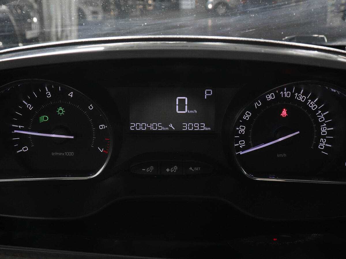 Купить Пежо 2008, 2014, 200 353 км.. Фото: #10