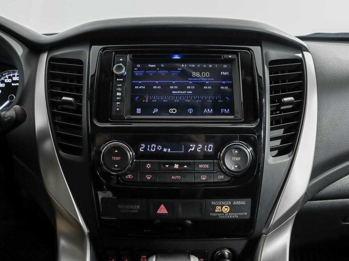 Купить Mitsubishi Pajero Sport, 2017, 90 338 км.. Фото: #14