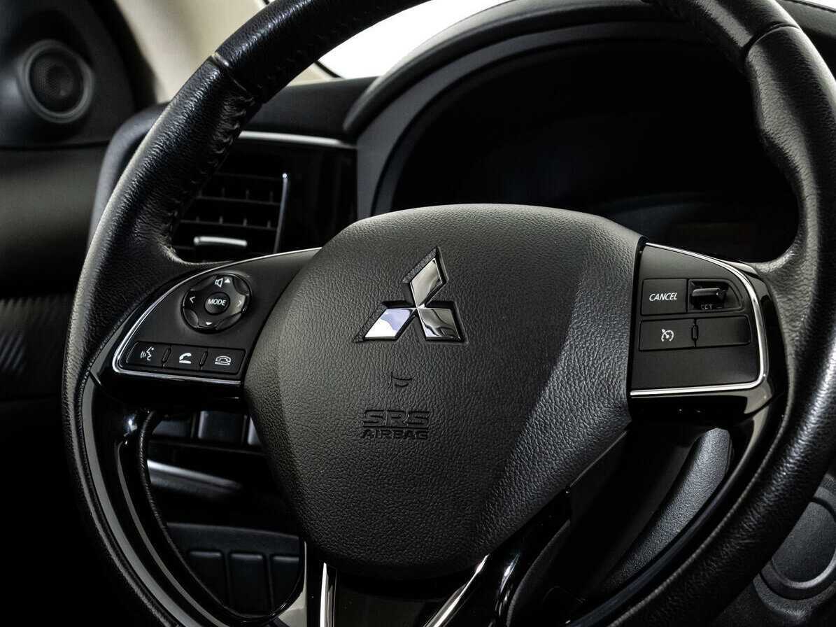 Купить Mitsubishi Outlander, 2018, 120 491 км.. Фото: #13