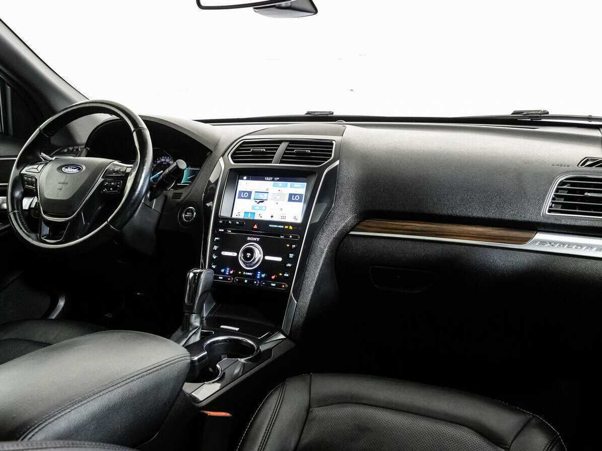 Купить Ford Explorer, 2017, 126 350 км.. Фото: #6